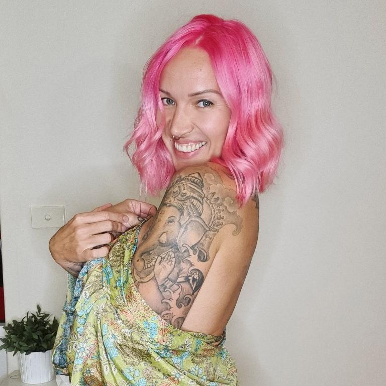 Hippie Step Sister Indica Flowers Sensual Tantric Nude Massage Eporner