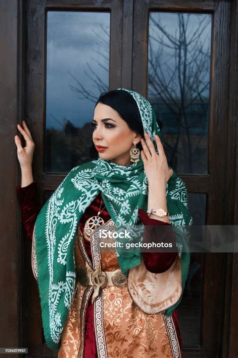 The Art of Middle Eastern Erotica