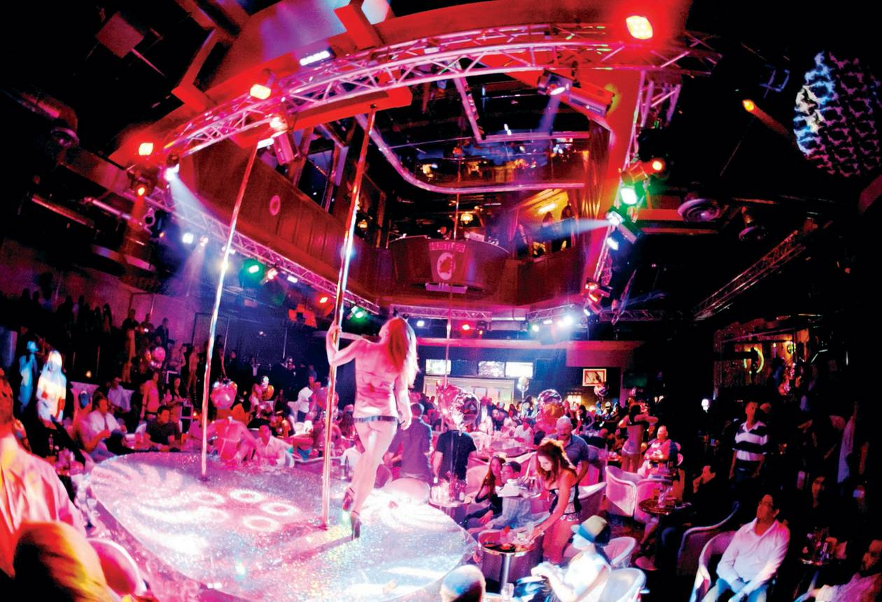 The Ultimate Guide: 5 Strip Club Secrets